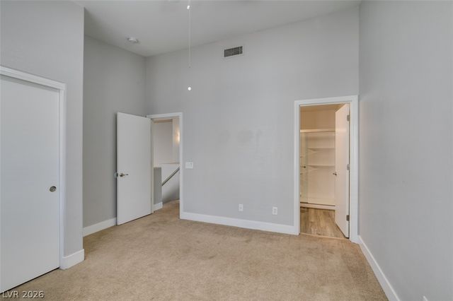 2001 Jade Creek Street 105, Las Vegas, NV 89117
