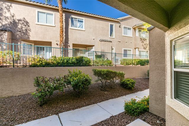 2001 Jade Creek Street 105, Las Vegas, NV 89117