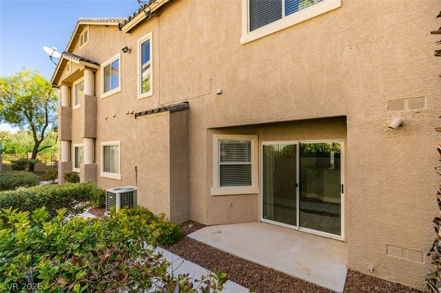 2001 Jade Creek Street 105, Las Vegas, NV 89117