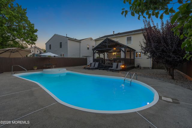 97 Perry Street, Keyport, NJ 07735
