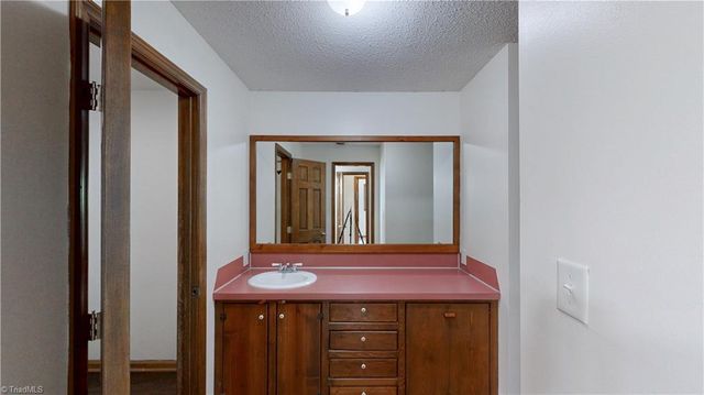 593 OLD CAMP Road, Denton, NC 27239