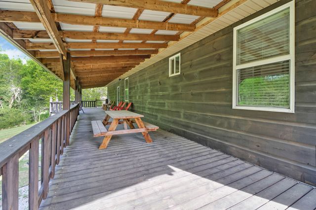137 Whirlwind Lane, Pikeville, TN 37367
