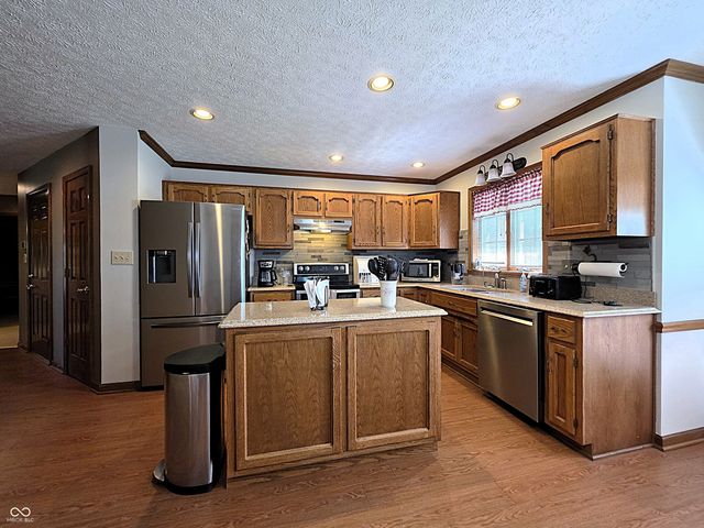 1638 Library Boulevard, Greenwood, IN 46142