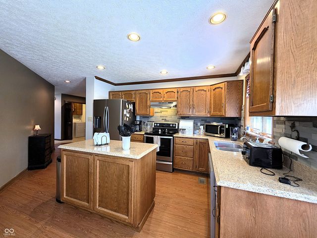 1638 Library Boulevard, Greenwood, IN 46142