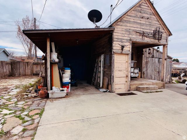 393 W CENTER ST, Springville, UT 84663