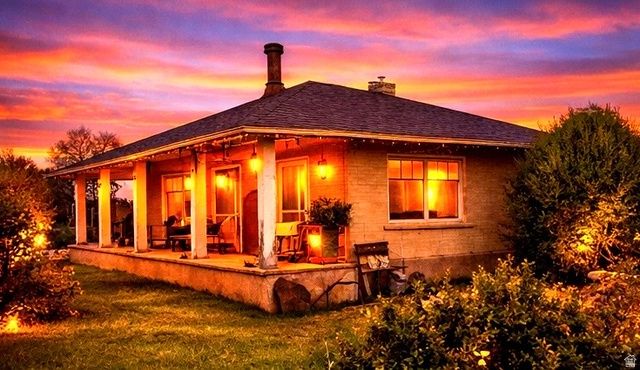 393 W CENTER ST, Springville, UT 84663