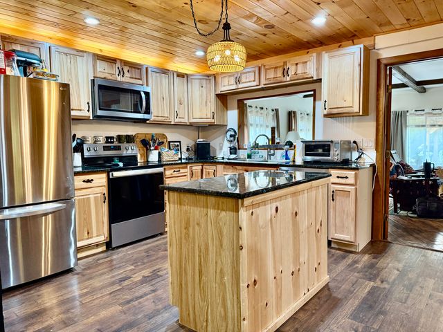 80 Military Turnpike, Plattsburgh, NY 12901