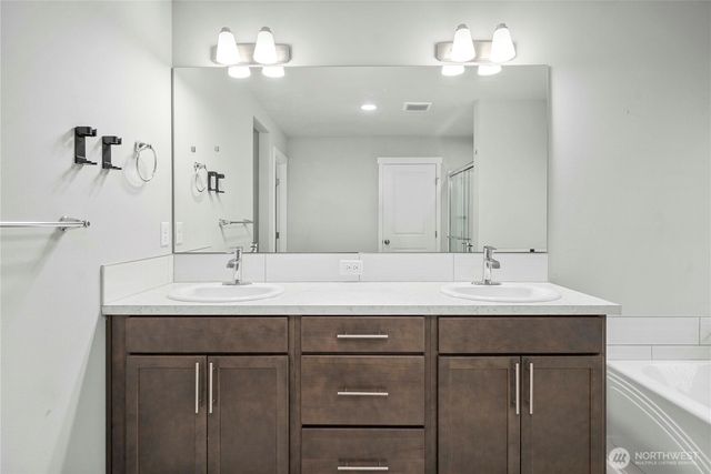 7849 Riverview Court SE, Tumwater, WA 98501