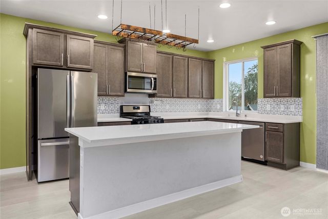 7849 Riverview Court SE, Tumwater, WA 98501