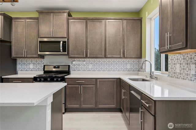 7849 Riverview Court SE, Tumwater, WA 98501