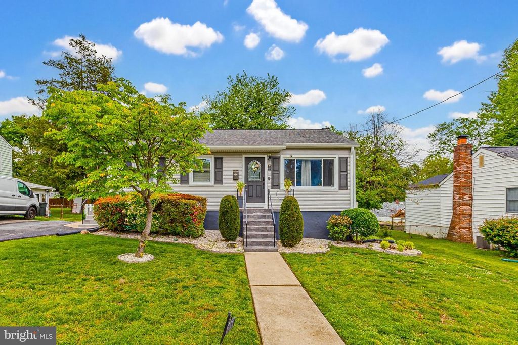 Image 1 of property listing at 13407 JUSTICE RD, Rockville, MD 20853