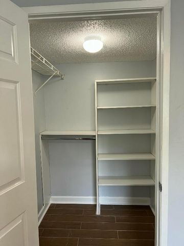 2640 S University Drive 121, Davie, FL 33328