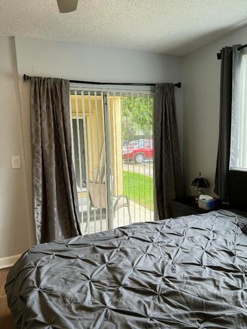 2640 S University Drive 121, Davie, FL 33328