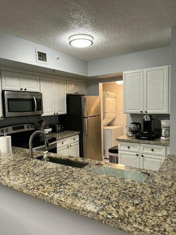 2640 S University Drive 121, Davie, FL 33328