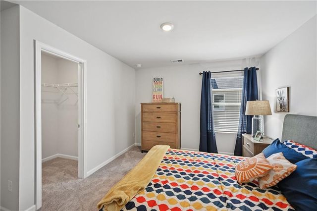 374 Lanier Circle, Woodstock, GA 30189