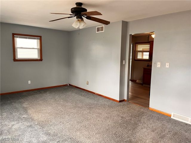 1203 E 17th Street, Ashtabula, OH 44004