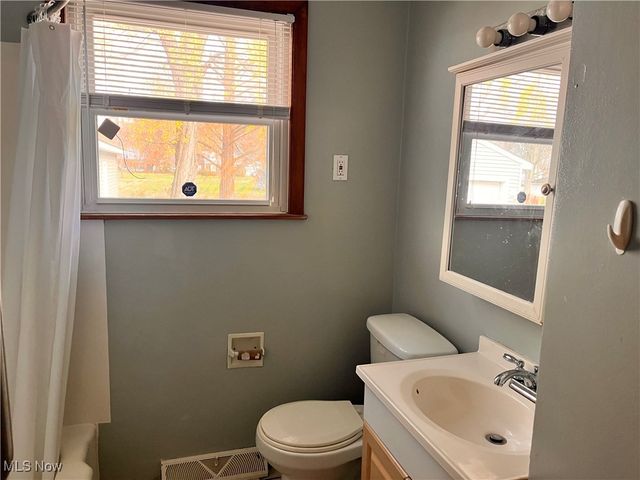 1203 E 17th Street, Ashtabula, OH 44004