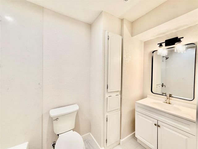 11122 Village Bend Lane 1122, Houston, TX 77072