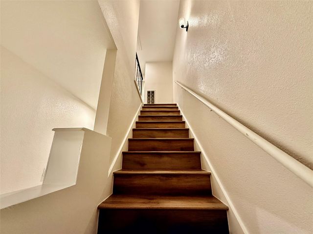 11122 Village Bend Lane 1122, Houston, TX 77072