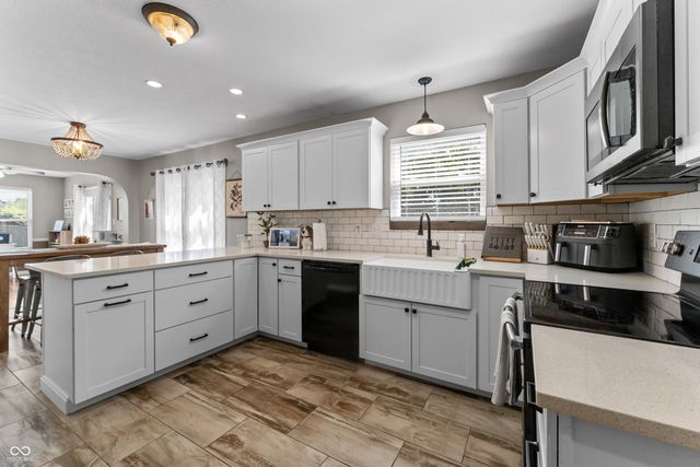227 Shepherd Court, Greenfield, IN 46140