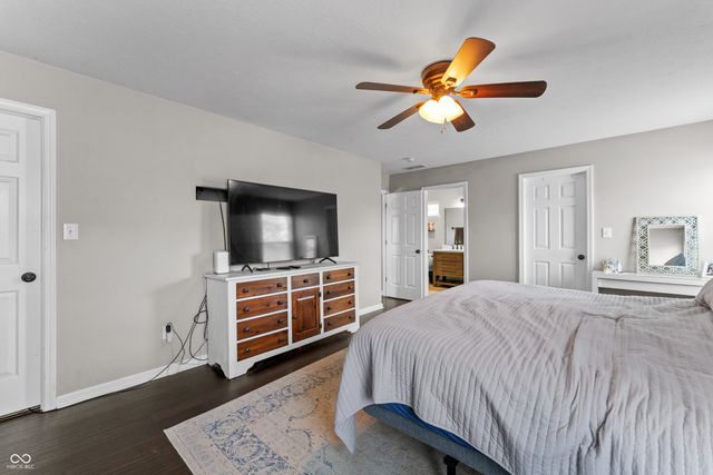 227 Shepherd Court, Greenfield, IN 46140