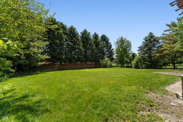 227 Shepherd Court, Greenfield, IN 46140