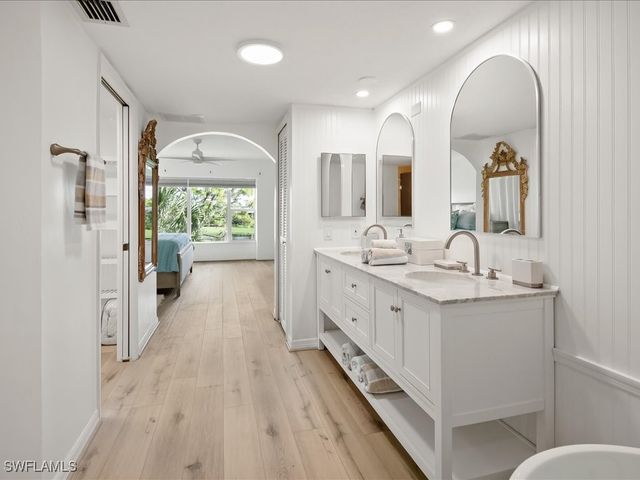 26910 Wedgewood DR 403, Bonita Springs, FL 34134