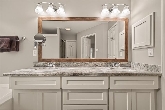 4015 Creek Ridge Lane, Missouri City, TX 77459