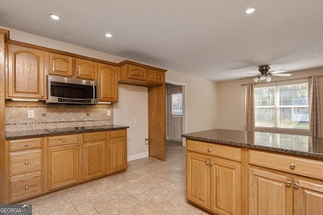 313 Old Farm Road, Perry, GA 31069