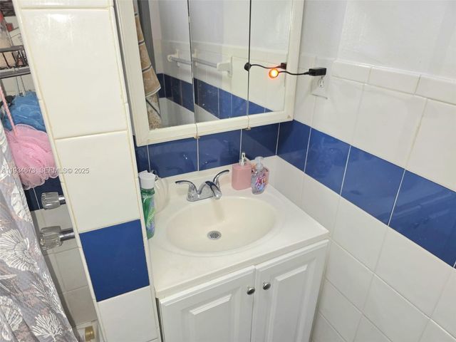 3601 NW 102nd St, Miami, FL 33147