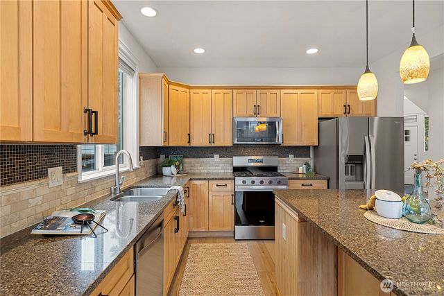 319 Shadow Place SE, Renton, WA 98059