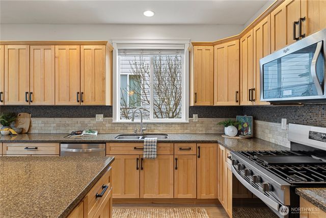 319 Shadow Place SE, Renton, WA 98059