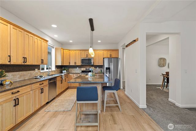 319 Shadow Place SE, Renton, WA 98059