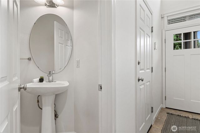 319 Shadow Place SE, Renton, WA 98059