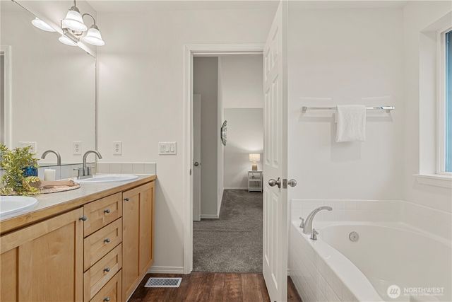 319 Shadow Place SE, Renton, WA 98059