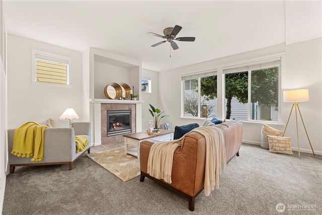 319 Shadow Place SE, Renton, WA 98059