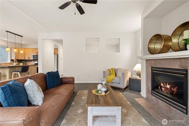 319 Shadow Place SE, Renton, WA 98059