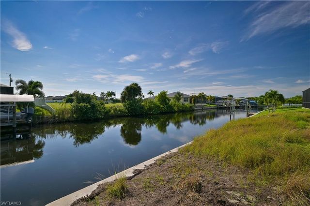 2517 Surfside BLVD, Cape Coral, FL 33914