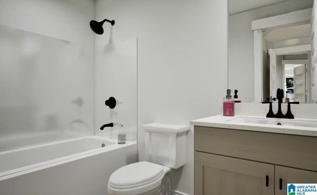 1512 CHERRYWOOD AVE, Alabaster, AL 35007