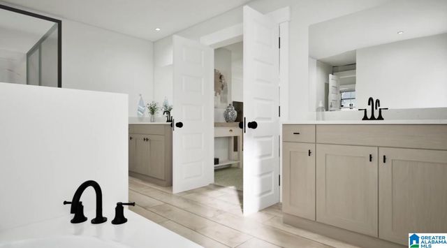 1512 CHERRYWOOD AVE, Alabaster, AL 35007