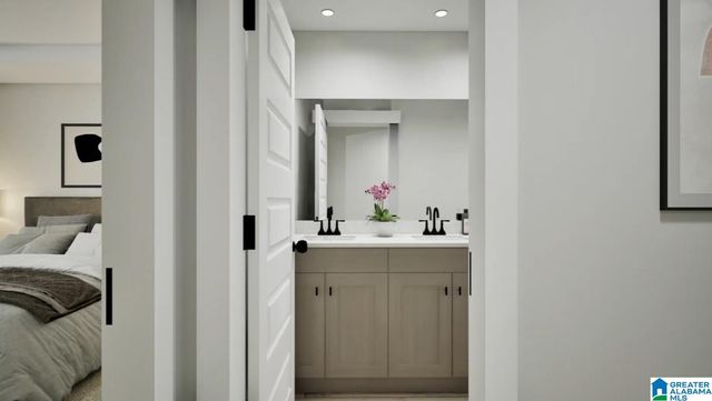 1512 CHERRYWOOD AVE, Alabaster, AL 35007