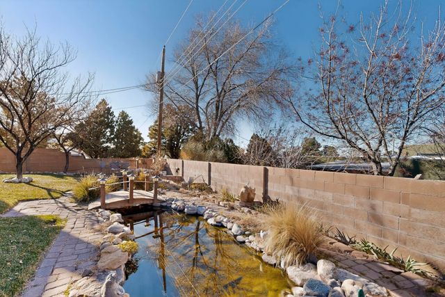 227 MONTE LARGO Drive NE, Albuquerque, NM 87123