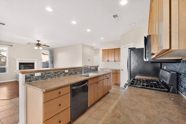 227 MONTE LARGO Drive NE, Albuquerque, NM 87123