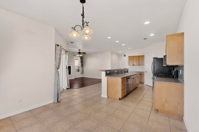 227 MONTE LARGO Drive NE, Albuquerque, NM 87123