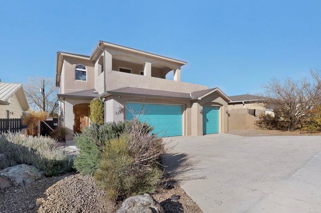 227 MONTE LARGO Drive NE, Albuquerque, NM 87123