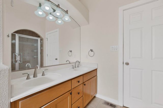 227 MONTE LARGO Drive NE, Albuquerque, NM 87123