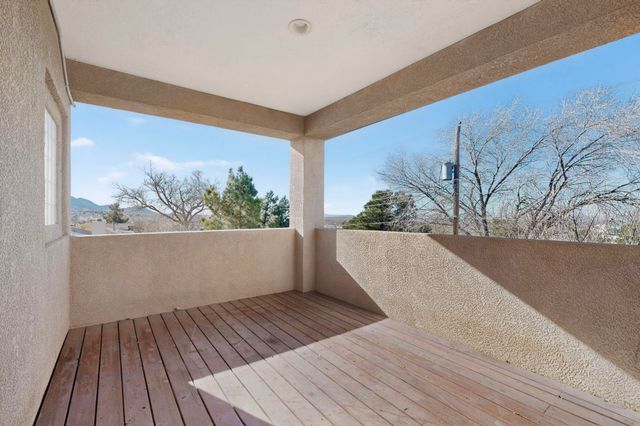 227 MONTE LARGO Drive NE, Albuquerque, NM 87123