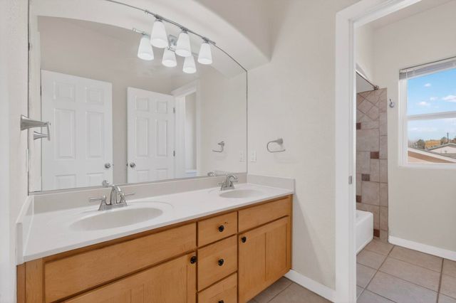 227 MONTE LARGO Drive NE, Albuquerque, NM 87123