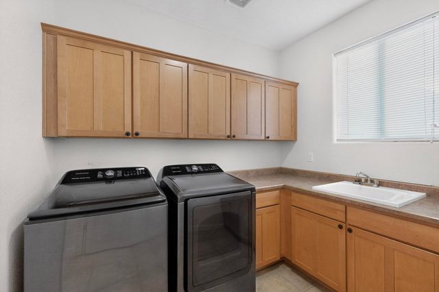 227 MONTE LARGO Drive NE, Albuquerque, NM 87123