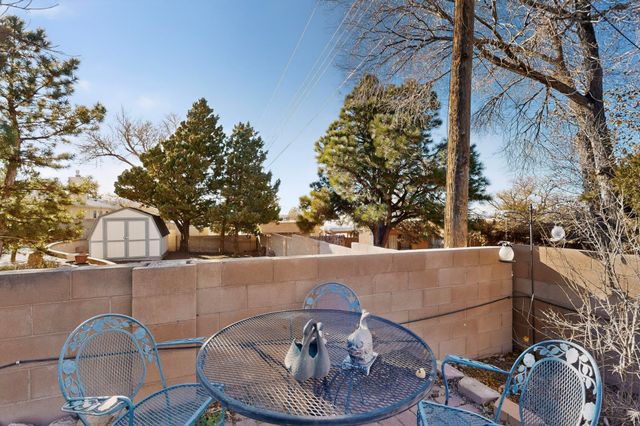 227 MONTE LARGO Drive NE, Albuquerque, NM 87123